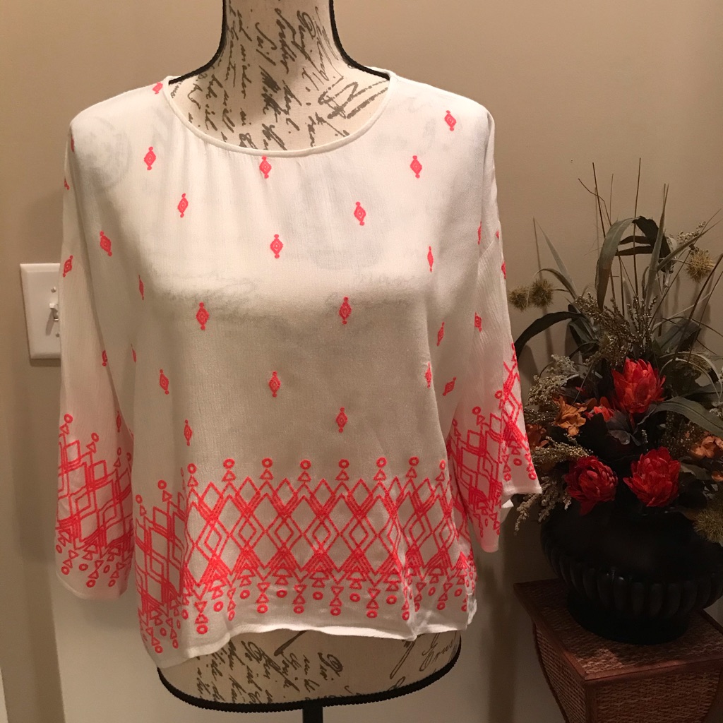 Nwot White Aztec Pattern